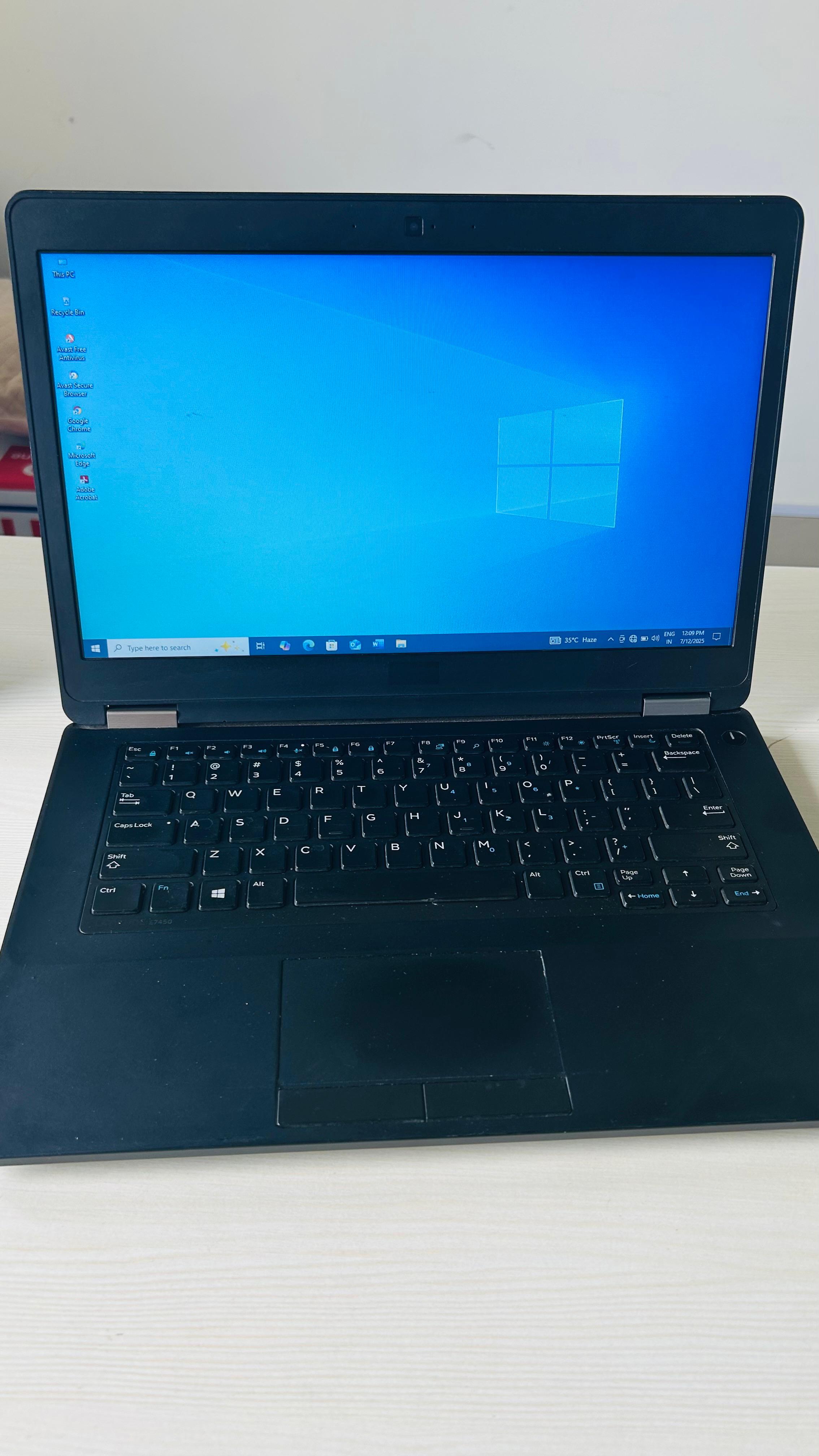 Dell Latitude E5470 Intel® Core i5-6200U (6th Gen) @ 2.30 GHz